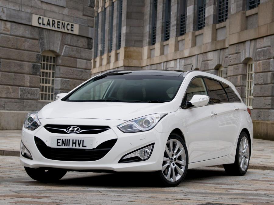  Hyundai i40 Station Wagon CRDi 2011 года  (UK) (фото 143 из 146)